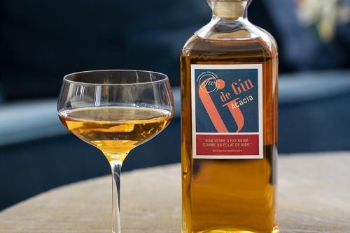 Photo d'une bouteille de G de Gin Acacia CFW